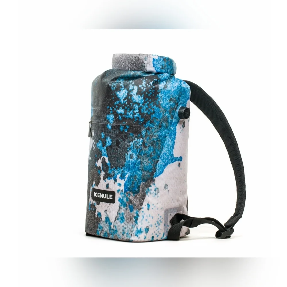 ICEMULE NWT Jaunt 9L Collapsible Waterproof Canouflage Blue and Black  Backpack